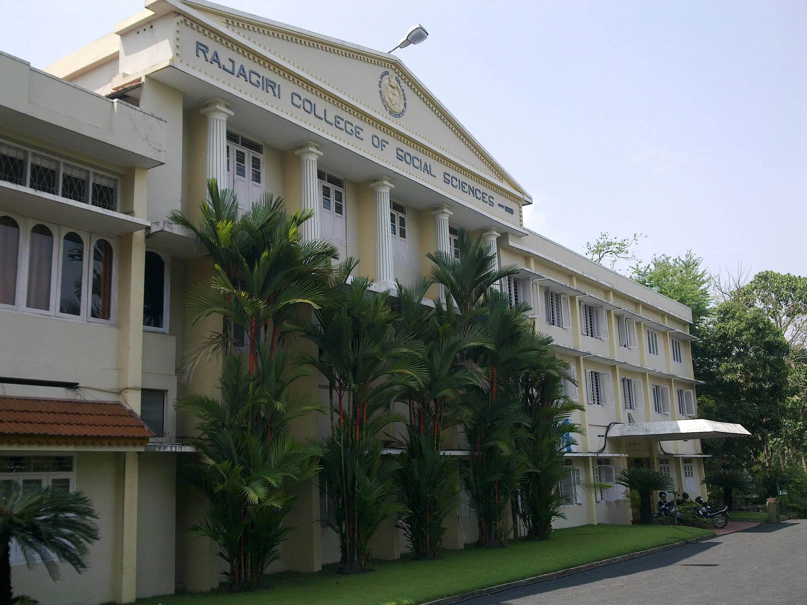 rajagiri-college-of-social-sciences-rcss_001.jpg