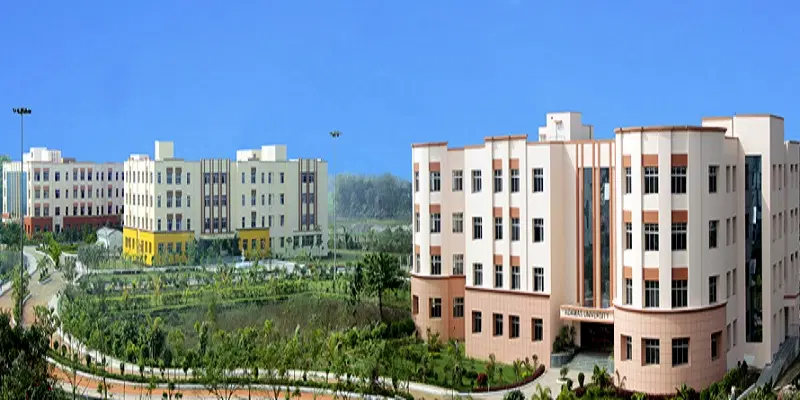 adamas-university_001.jpg