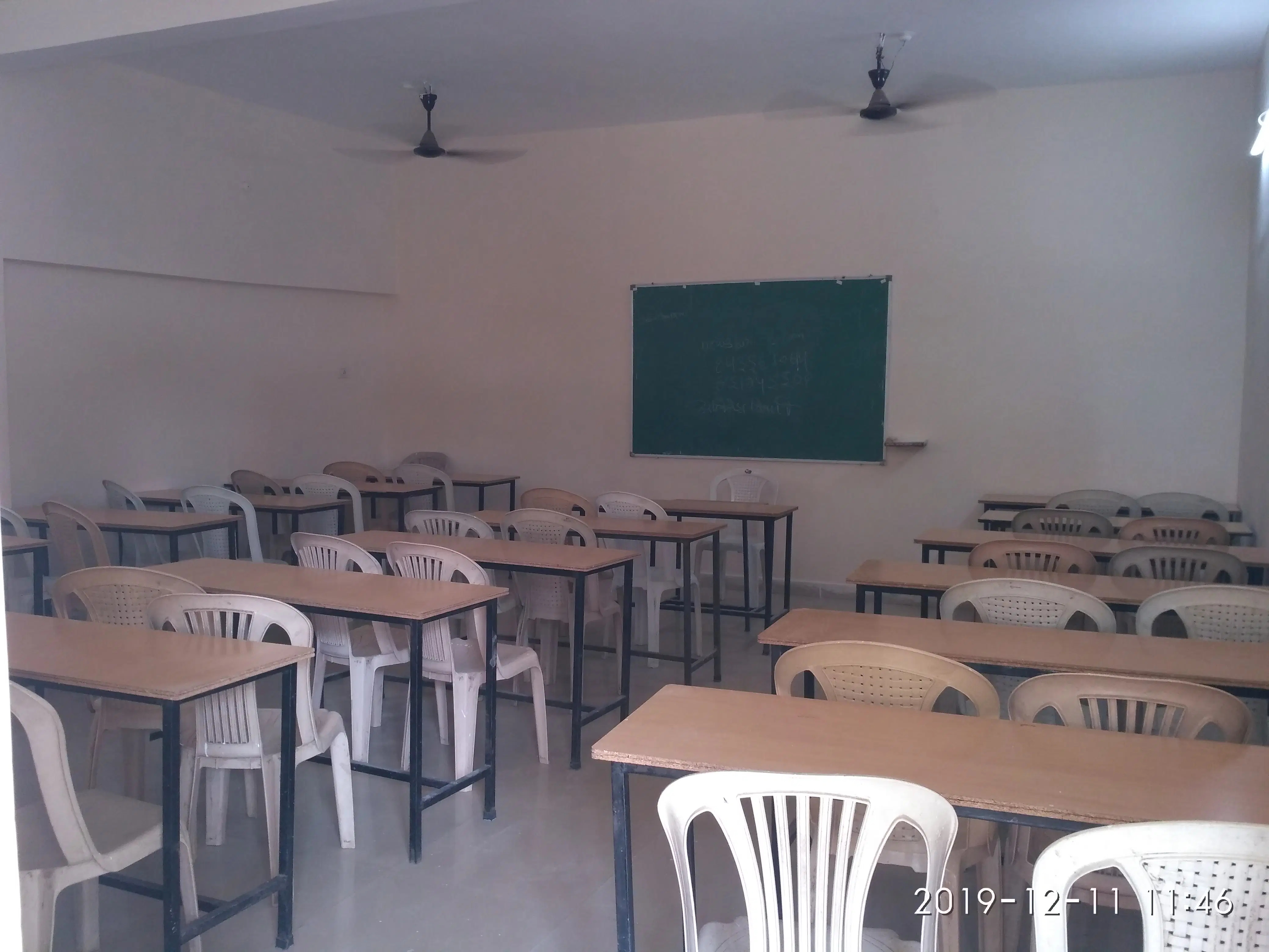 agrasen-mahavidyalaya_001.jpg