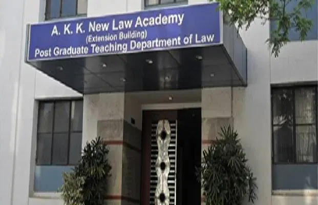akk-new-law-academy_001.jpg