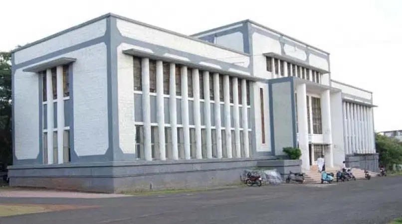 dr-hari-singh-gour-university_001.jpg