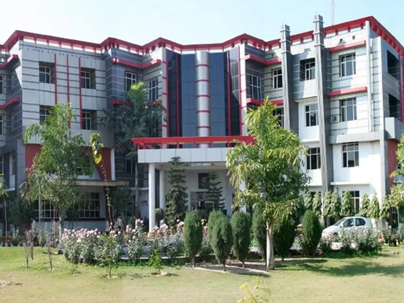iimt-college-of-medical-science_001.jpg