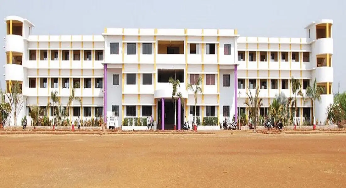 indira-institute-of-pharmacy-iip_001.jpg