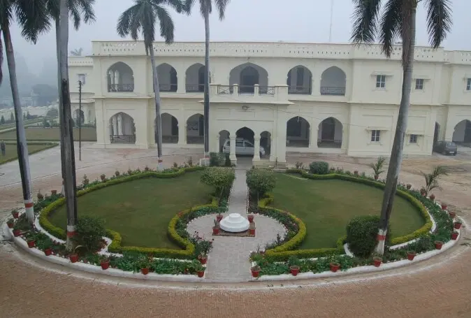 jahangirabad-institute-of-technology_001.jpg