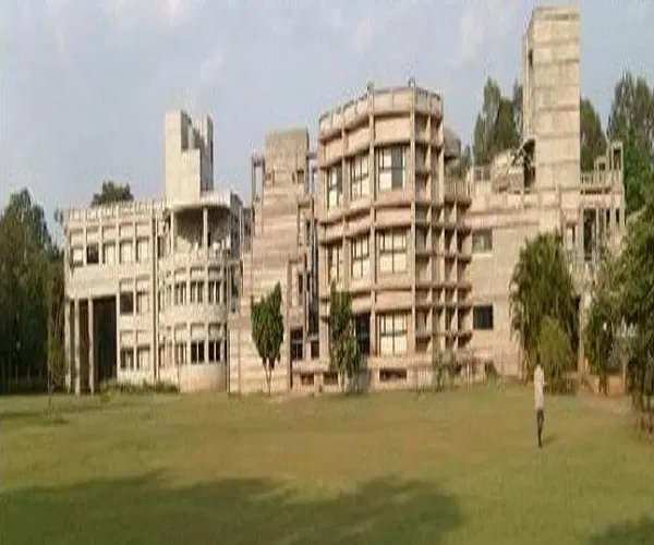 national-centre-for-biological-sciences-ncbs_001.jpg