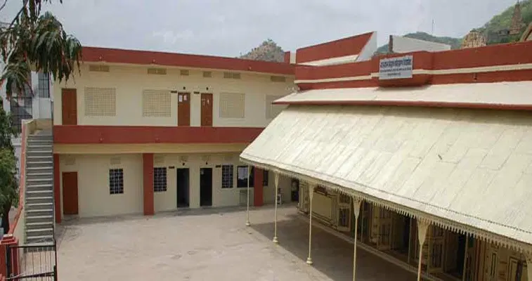rajasthan-shikshak-prashishan-vidyapeeth-rspv_001.jpg