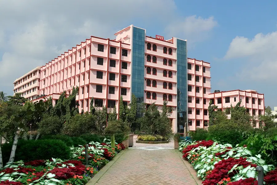 st-francis-institute-of-technology-sfit_001.jpg