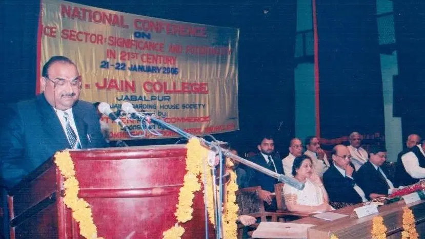 dn-jain-college_001.jpg