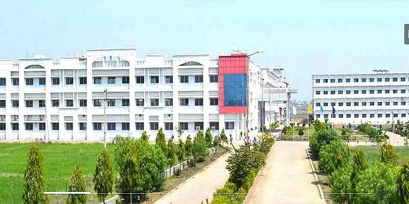 bharti-college-of-polytechnic_001.jpg