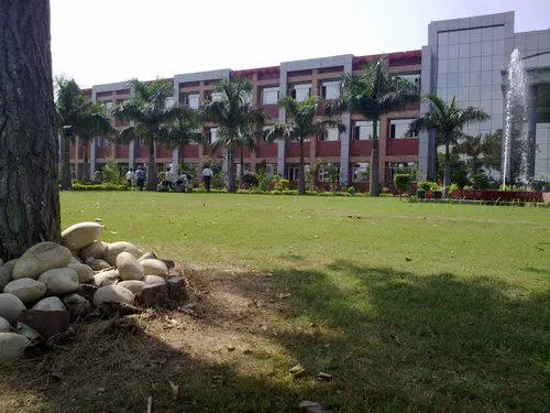 shaheed-udham-singh-college-of-engineering-and-technology-suscet_001.jpg