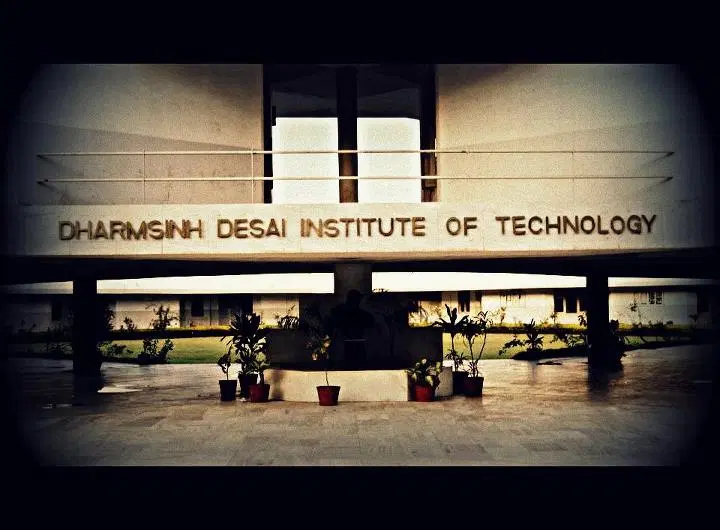dharmsinh-desai-university-ddu_001.jpg