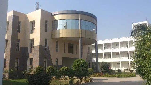 vision-institute-of-technology-vit_001.jpg
