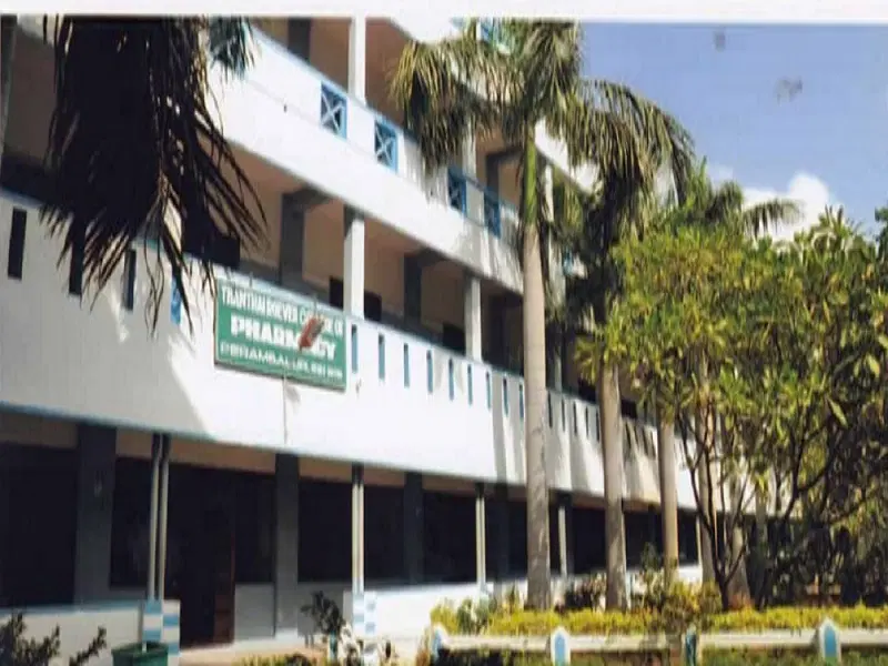 thanthai-roever-college-of-pharmacy_001.jpg