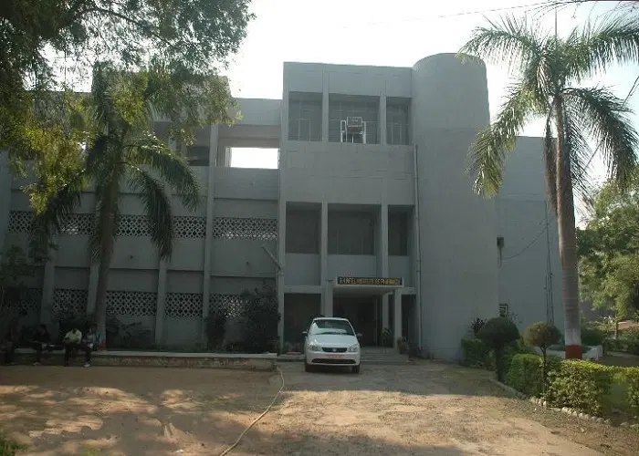 ar-college-of-pharmacy-and-gh-patel-institute-of-pharmacy_001.jpg