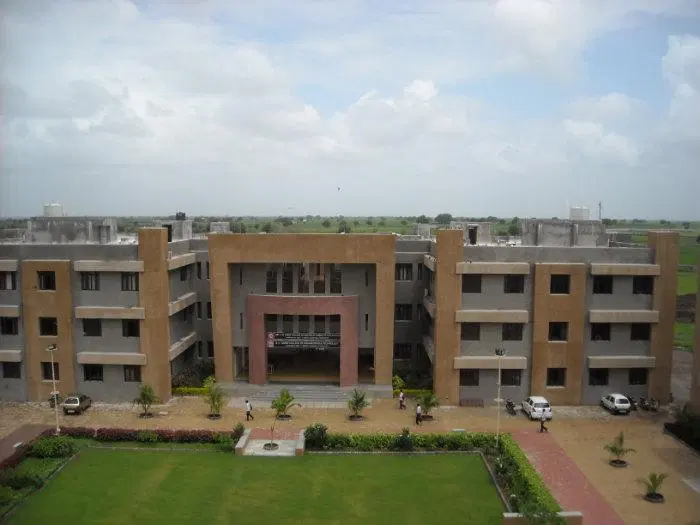 bh-gardi-college-of-engineering-and-technology_001.jpg