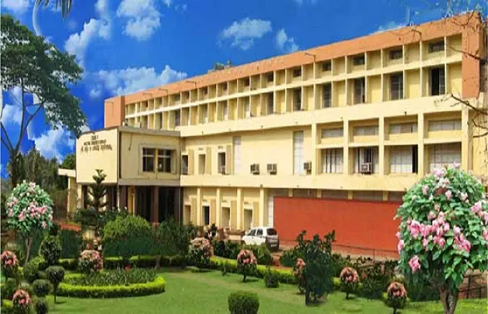chandrapur-college_001.jpg