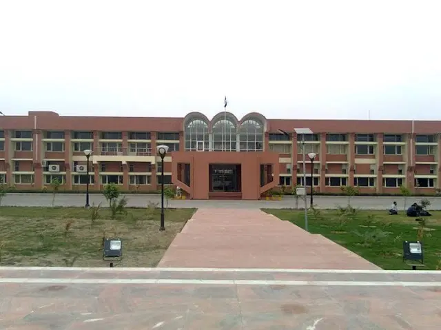 deenbandhu-chhotu-ram-university-of-science-and-technology-dcrust_001.jpg