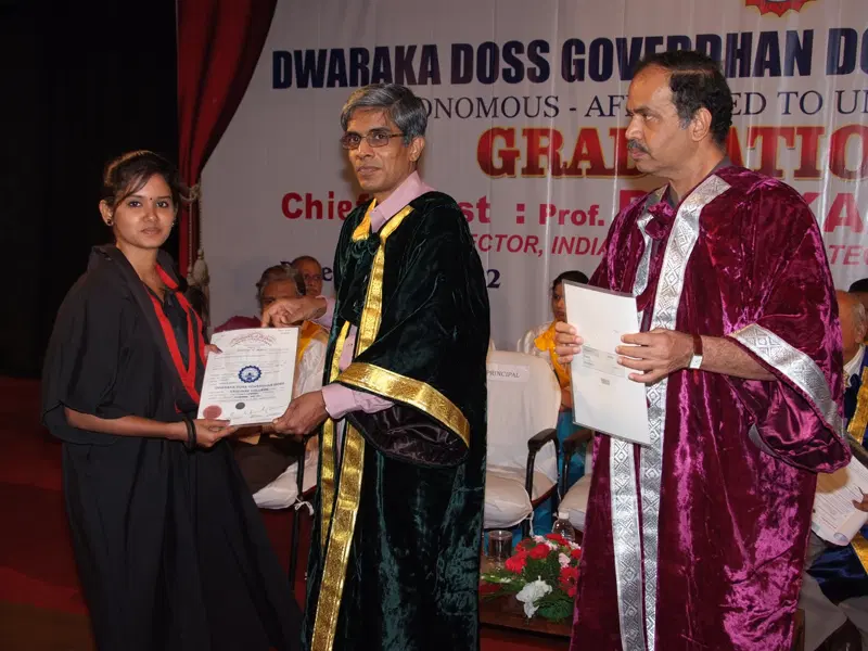 dg-vaishnav-college-ddgdvc_001.jpg