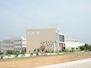 dhirajlal-gandhi-college-of-technology_001.jpg