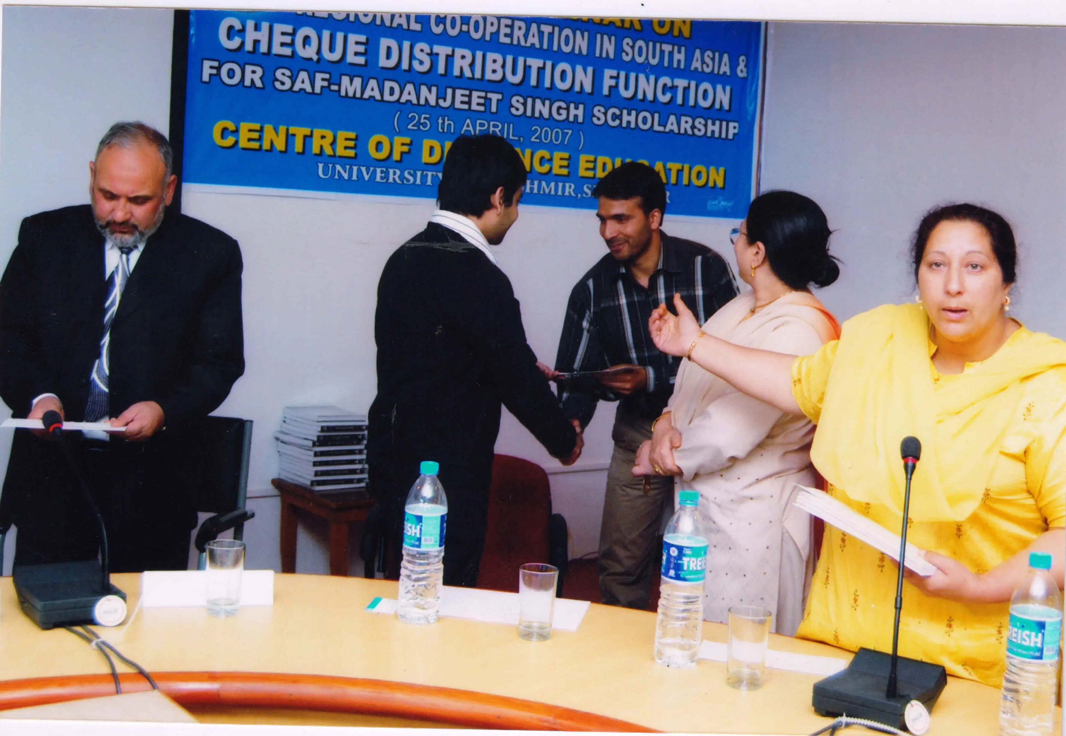 directorate-of-distance-education-university-of-kashmir_001.jpg