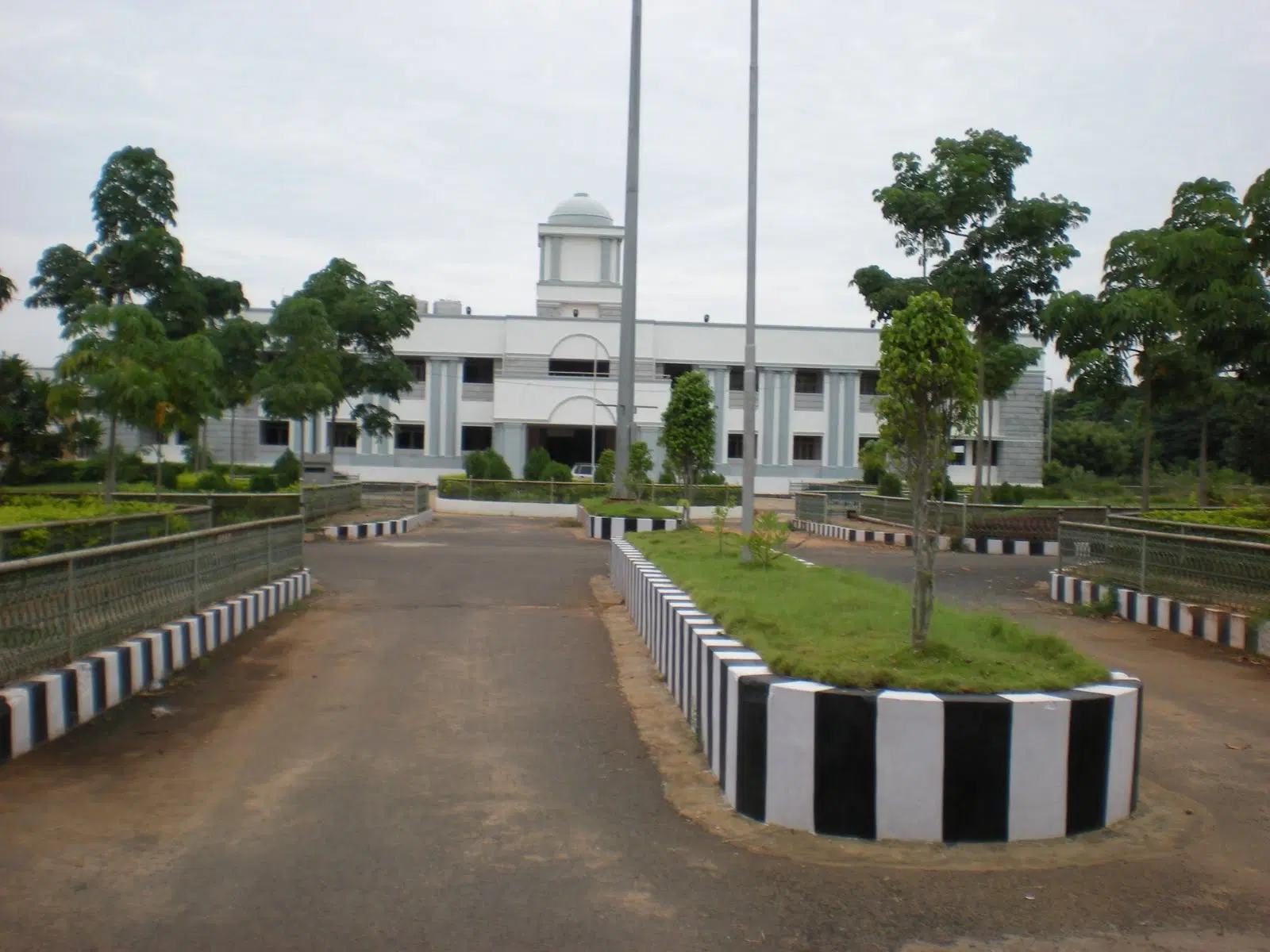 dr-ambedkar-government-law-college-aglc_001.jpg
