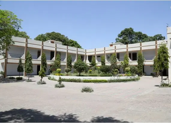 dr-mohan-kaur-memorial-nursing-institutes_001.jpg