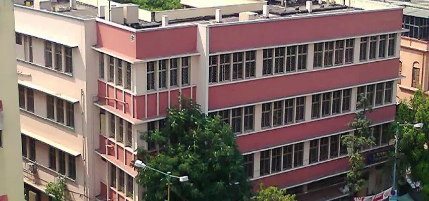 dr-r-ahmed-dental-college-and-hospital_001.jpg