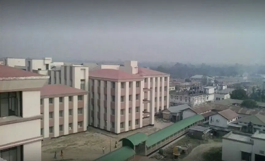 fakhruddin-ali-ahmed-medical-college-and-hospital-faamch_001.jpg