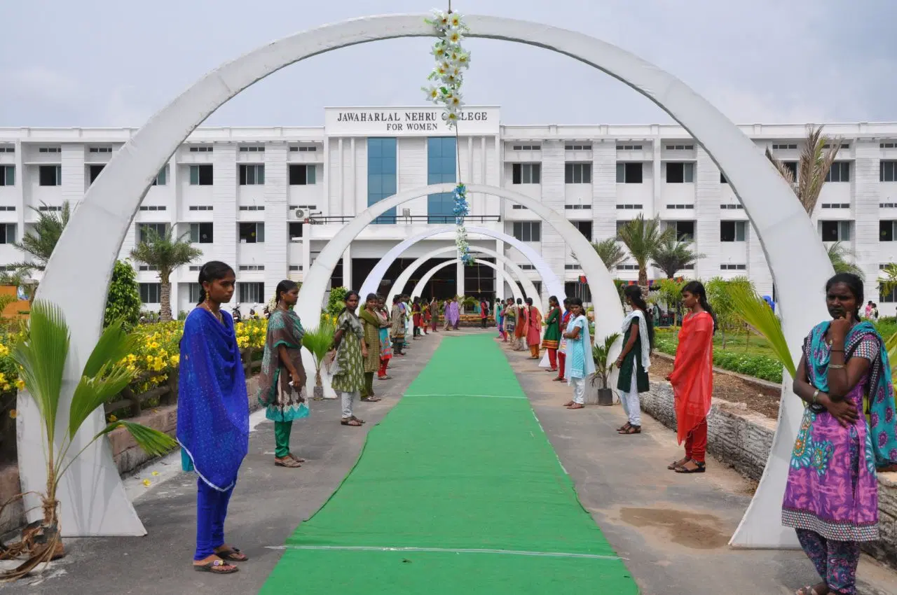 jawaharlal-nehru-college-for-women_001.jpg