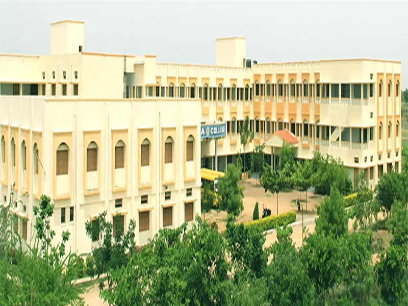 loyola-college-vettavalam_001.jpg