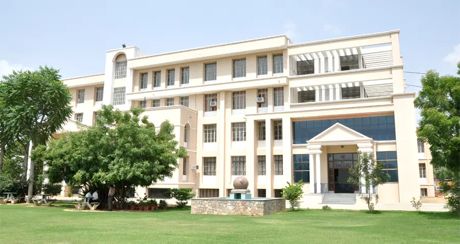 maharishi-arvind-college-of-engineering-and-research-center-macerc_001.jpg