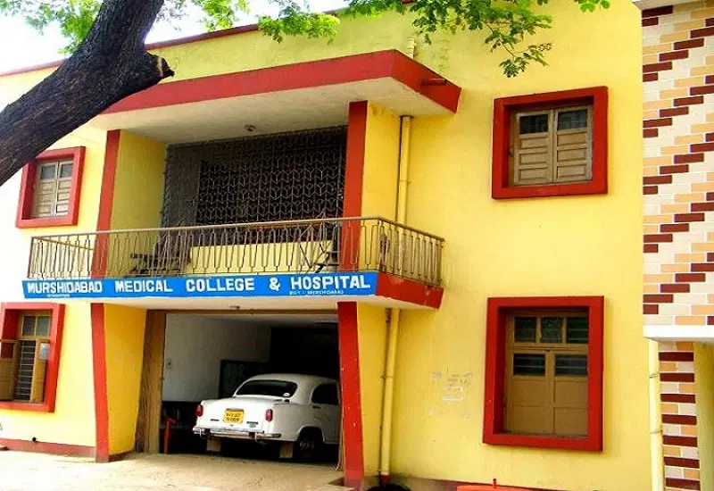 murshidabad-medical-college-hospital_001.jpg