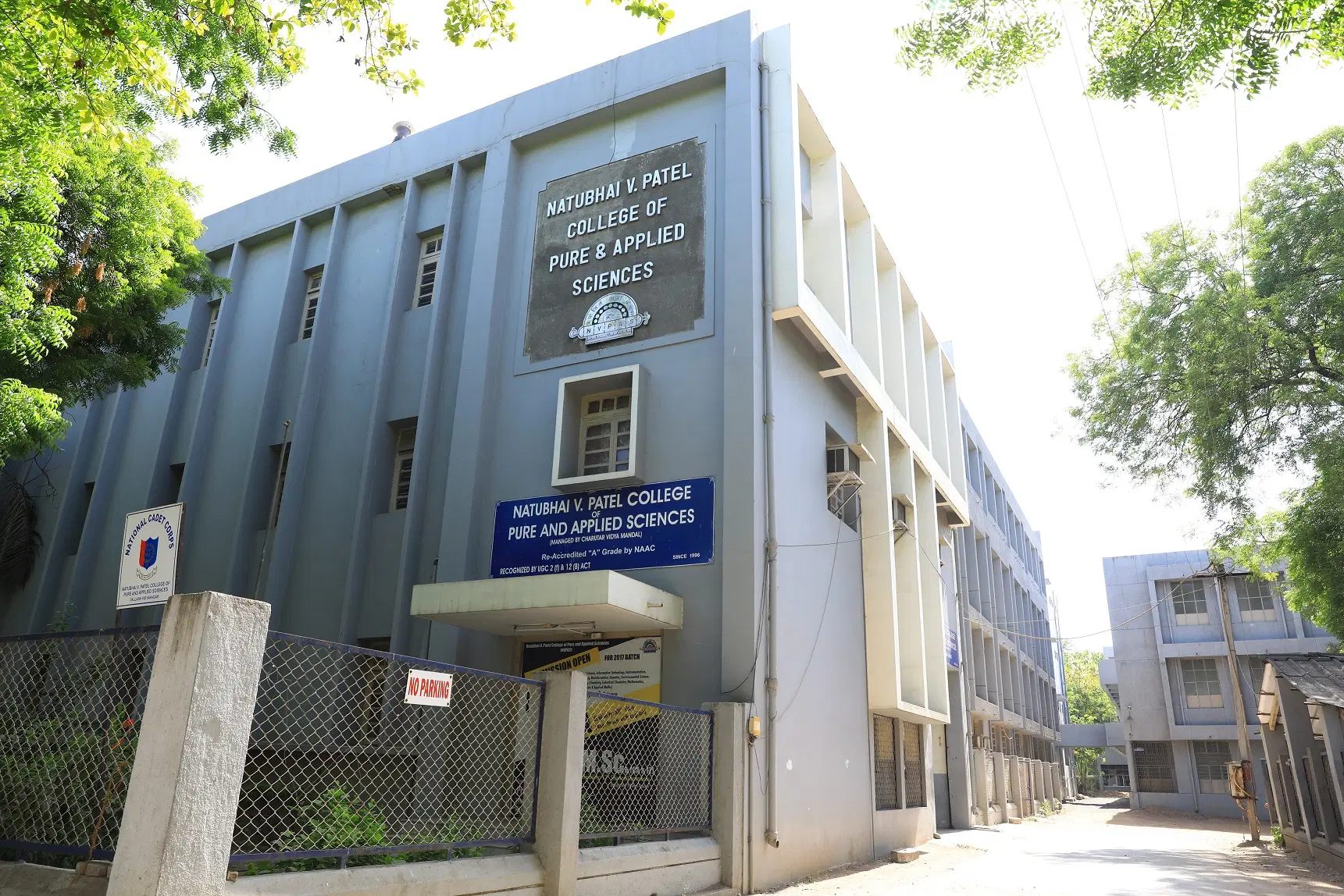 natubhai-v-patel-college-of-pure-and-applied-science-nvpas_001.jpg