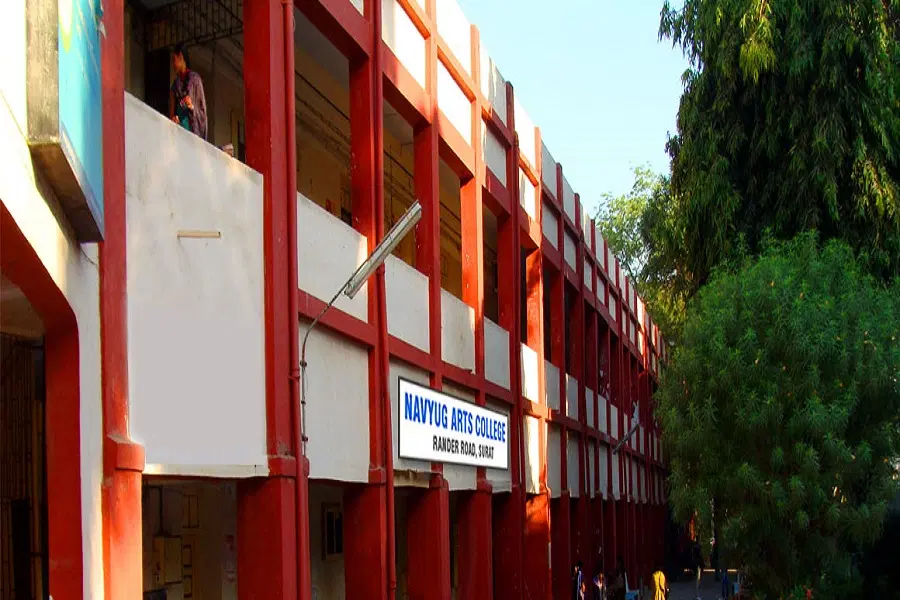 navyug-arts-college_001.jpg