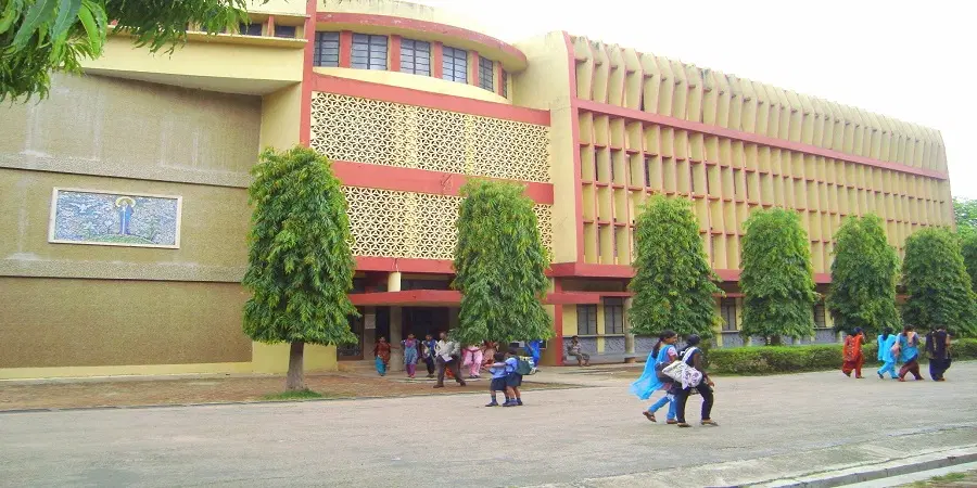 nirmala-college_001.jpg