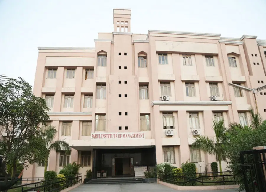 parul-institute-of-management-and-research_001.jpg