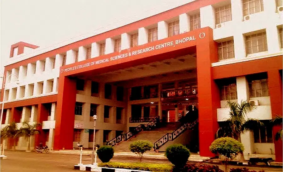 peoples-college-of-medical-sciences-research-centre-pcms_001.jpg
