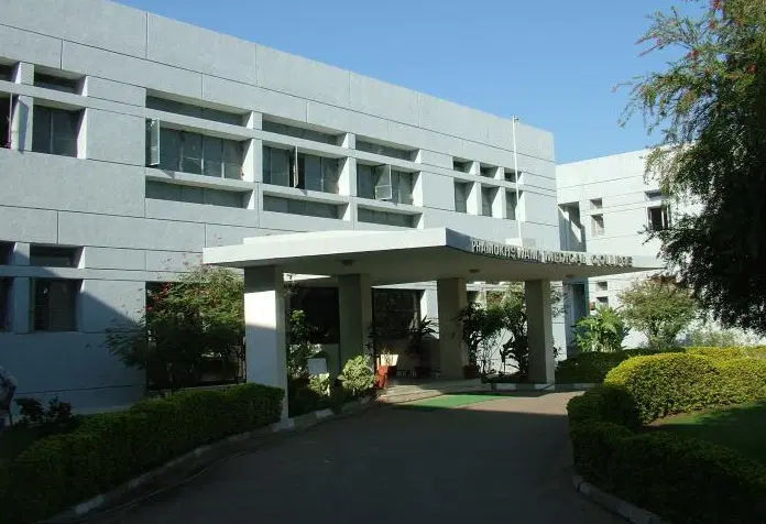 pramukhswami-medical-college-psmc_001.jpg