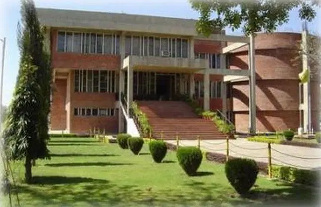 punjab-college-of-engineering-and-technology-pcet_001.jpg