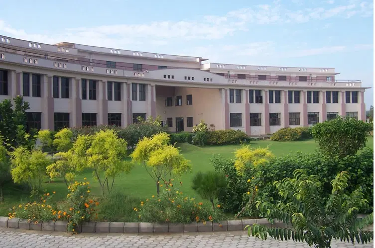 sri-aurobindo-college-of-commerce-and-management_001.png