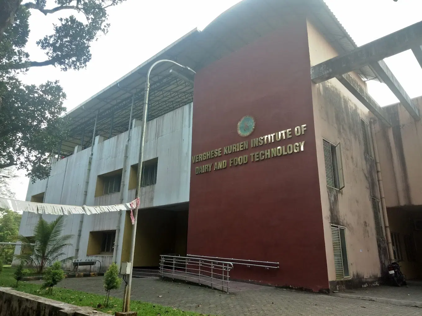 verghese-kurien-institute-of-dairy-and-food-technology_001.jpg