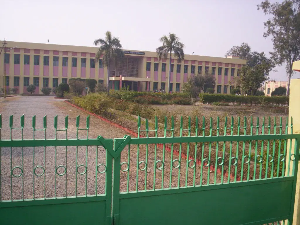 vs-mehta-college-of-science-bhavans-mehta-mahavidyalaya_001.jpg