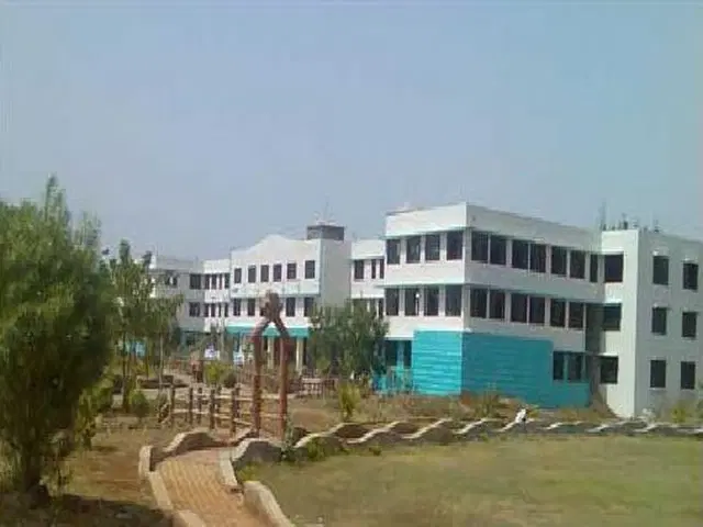 yadavrao-tasgaonkar-institute-of-engineering-and-technology-ytiet_001.jpg
