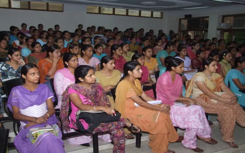 dev-samaj-college-for-women-dscw_001.jpg