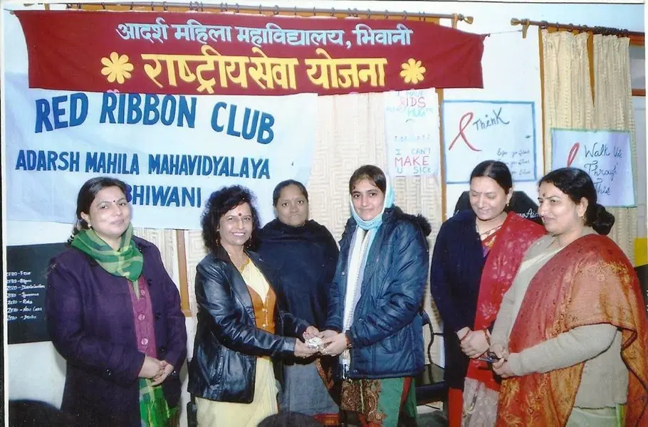 adarsh-mahila-mahavidyalaya_001.jpg
