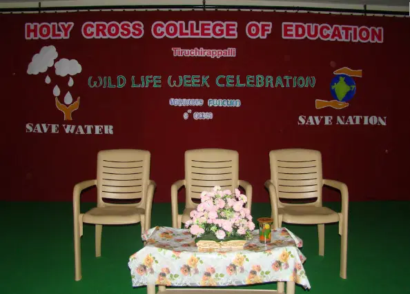 holy-cross-college-of-education_001.png