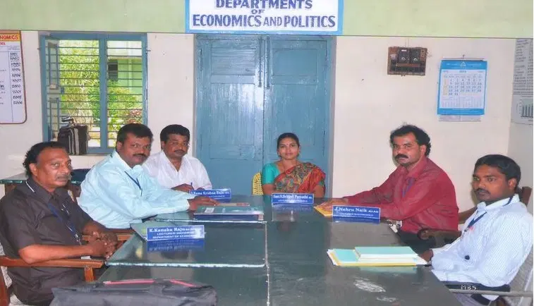 sree-konaseema-bhanoji-ramars-college_001.jpg