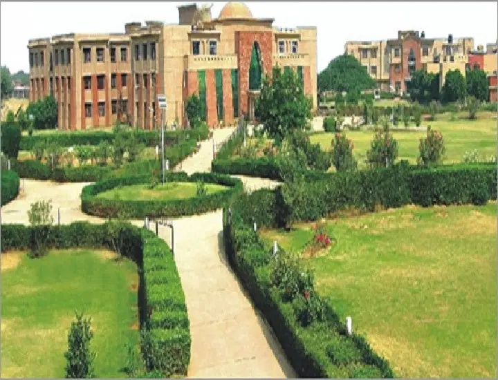 bhagwant-university-department-of-law_001.jpg