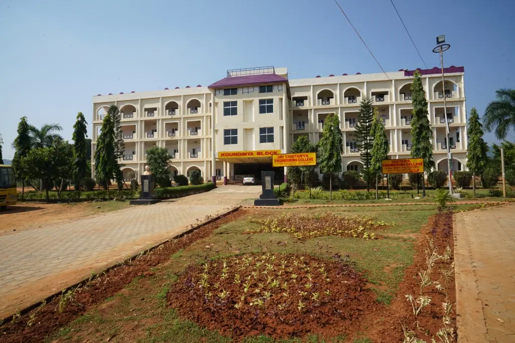 chaitanya-engineering-college-cec_001.jpg