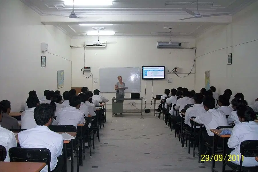 first-india-school-of-business-fisb_001.jpg